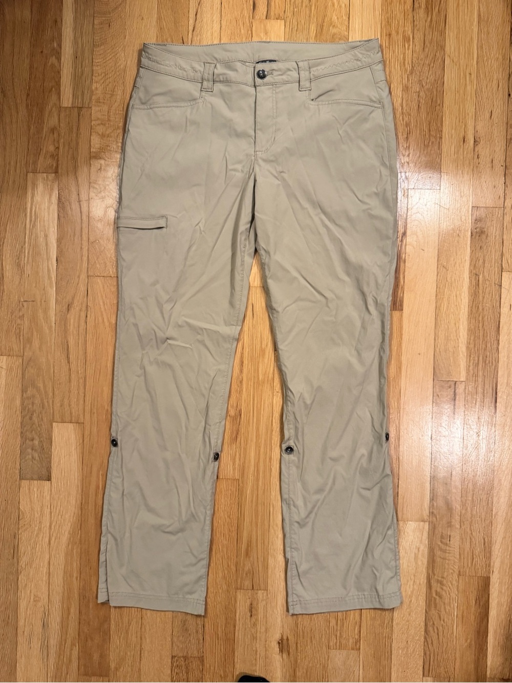 Eddie Bauer Women's Khaki Cargo Travel Pants